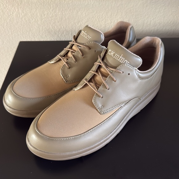 P.W. Minor Women's Pleasure Lace-Up Flat - Picture 3 of 10